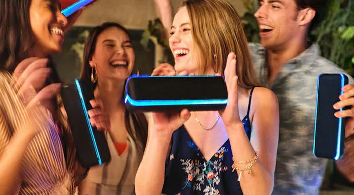 Bạn có thể kết nối nhiều loa Sony SRS-XB21 với nhau để tăng thêm cuộc vui