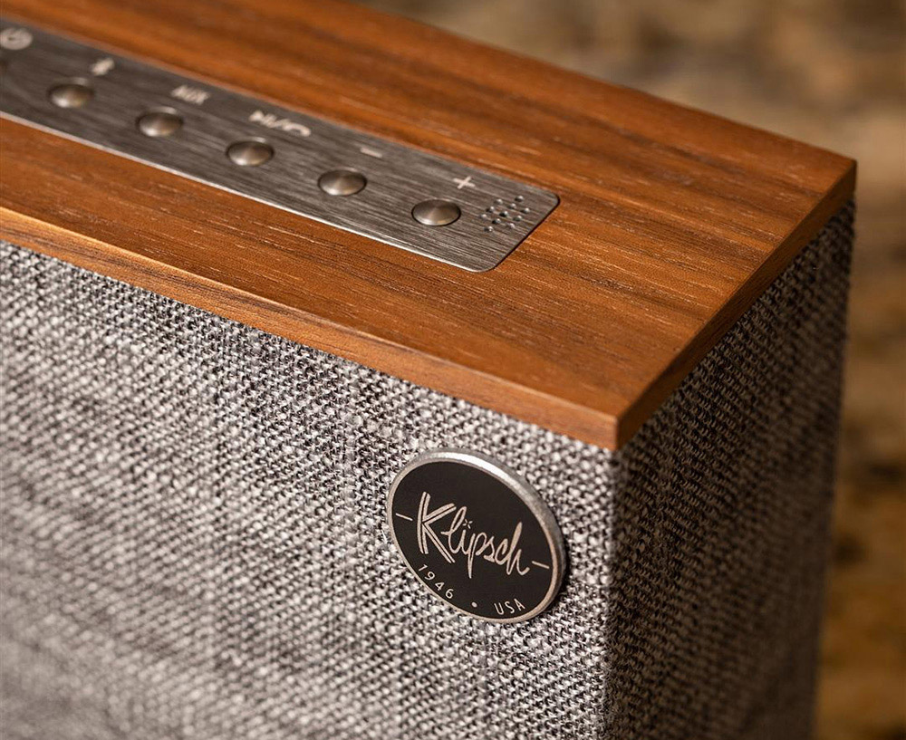 Cận cảnh thiết kế loa Klipsch Heritage Groove Walnut