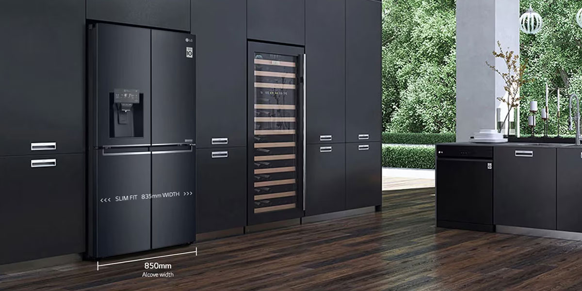 Tủ Lạnh LG Inverter French Door 570 Lít GR-X22MB có thiết kế mỏng gọn phù hợp không gian hẹp