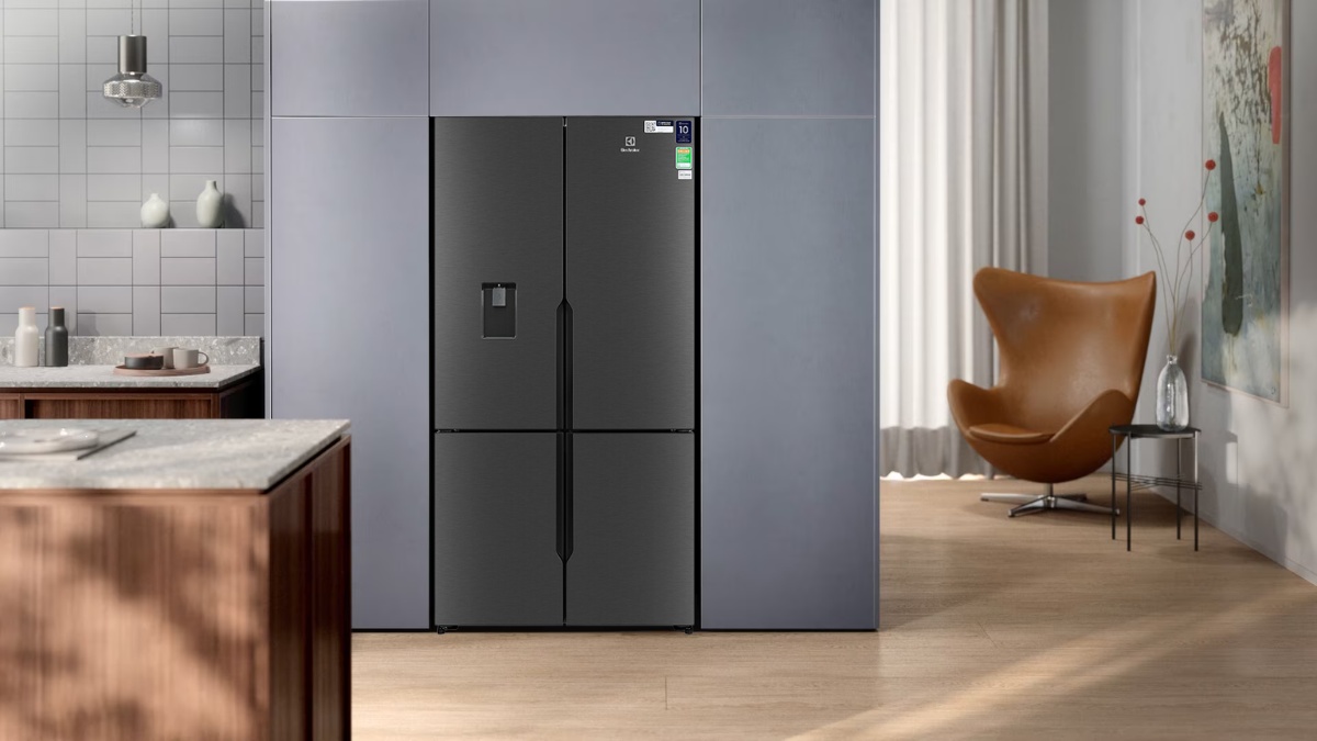 Tủ Lạnh Electrolux Inverter 562 Lít EQE5660A-B sở hữu vẻ ngoài sang trọng