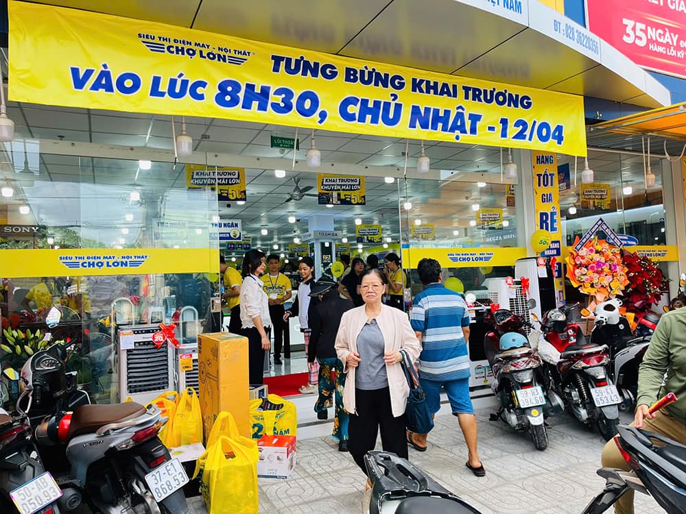 Siêu Thị Điện Máy - Nội Thất Chợ Lớn Bình Hưng khai trương