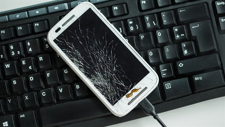 Hướng dẫn sử dụng điện thoại Android khi màn hình bị rơi vỡ màn hình, hỏng không cảm ứng được