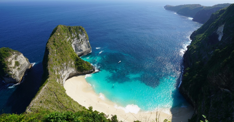 Cap đi biển thả thính, lãng mạn