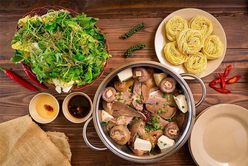 Lẩu bò Ba Toa Đà Lạt