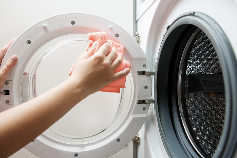 Vệ sinh máy giặt Beko cửa ngang theo các bước sau