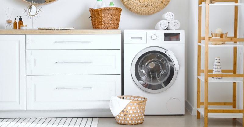 Không kéo khóa trước khi giặt quần áo