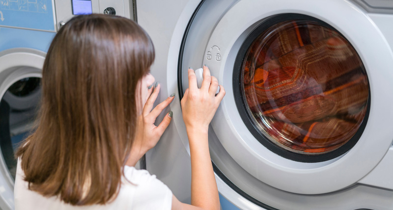 Máy giặt Hitachi không hoạt động khi nắp chưa được đóng kín