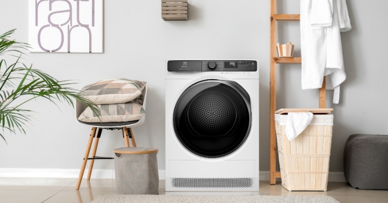 Máy Sấy Bơm Nhiệt Electrolux 9 Kg EDH903R7WC hỗ trợ việc chăm sóc quần áo
