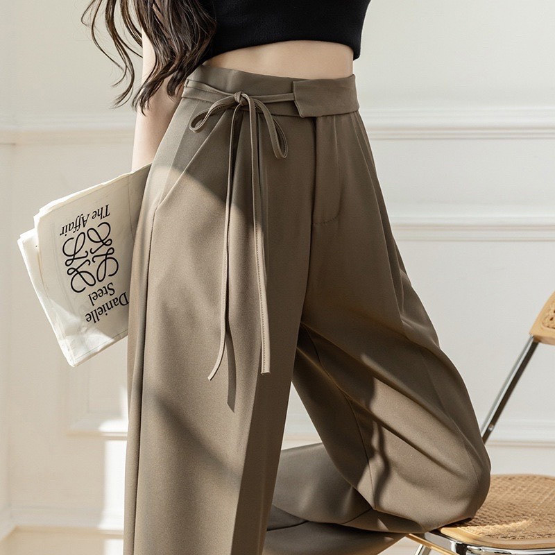 Thắt nơ lưng quần