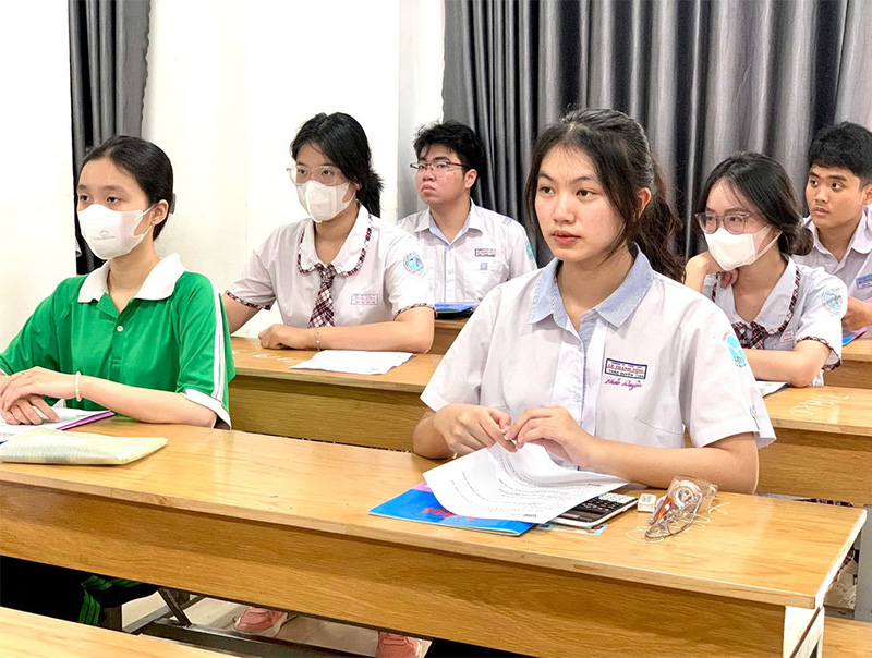 Quy định mới về cách tính điểm ưu tiên khi tổng điểm cao (năm 2025)