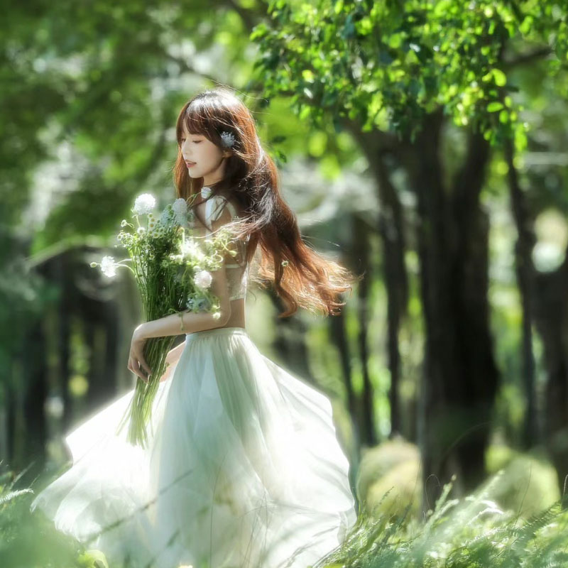 Bạn nên chọn ánh sáng tự nhiên để chụp concept nàng thơ