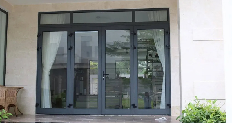 Kích thước cửa chính 4 cánh đều nhau chuẩn phong thủy