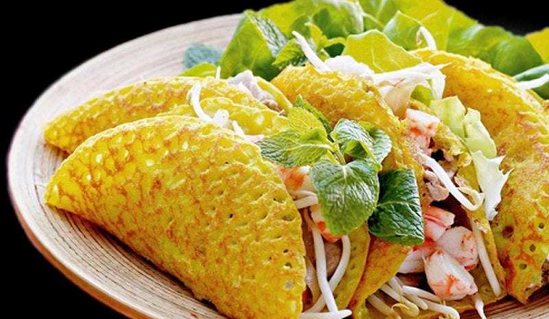 Đổ bánh xèo miền Trung