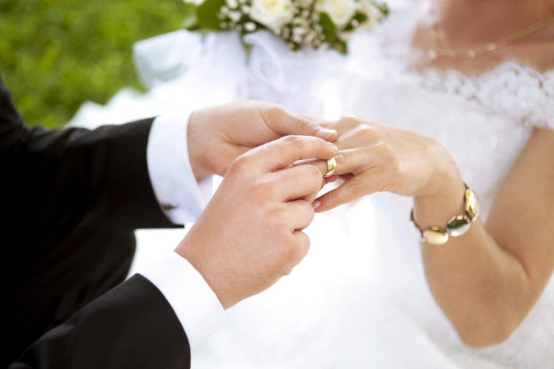 Chạn vương ám chỉ những người “nằm mát ăn bát vàng” nhờ lấy vợ giàu