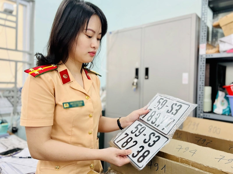 Sau khi sáp nhập tỉnh thành không bắt buộc đổi biển số xe