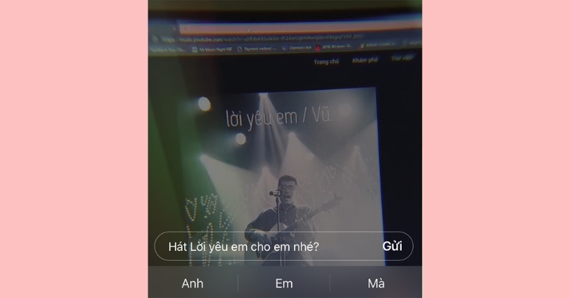 Phản hồi story trên mạng xã hội để bắt chuyện với crush
