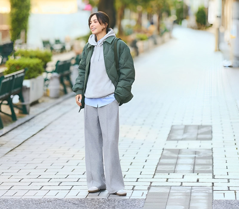 Phối quần ống rộng với áo hoodie cho những ngày thời tiết se lạnh