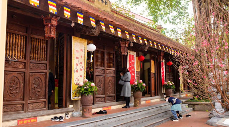 Stt đi chùa tịnh tâm giúp lòng tĩnh lặng hơn