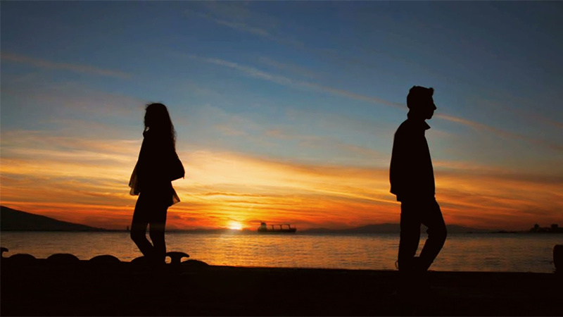 "Suy" được hiểu là trạng thái tâm lý khi một người chìm đắm trong nỗi đau khổ