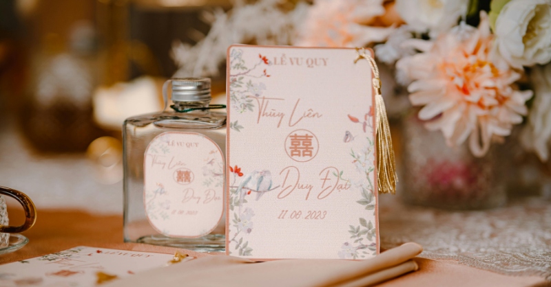 Thiệp cưới truyền thống