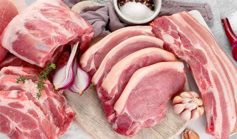 Thịt heo sạch có mùi đặc trưng của thịt