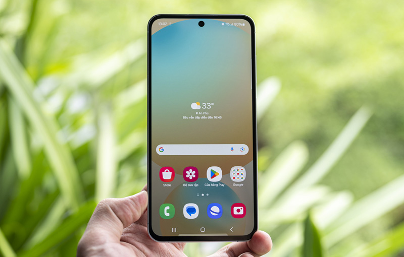 Galaxy S24 FE có khả năng hiển thị ngoài trời tuyệt vời