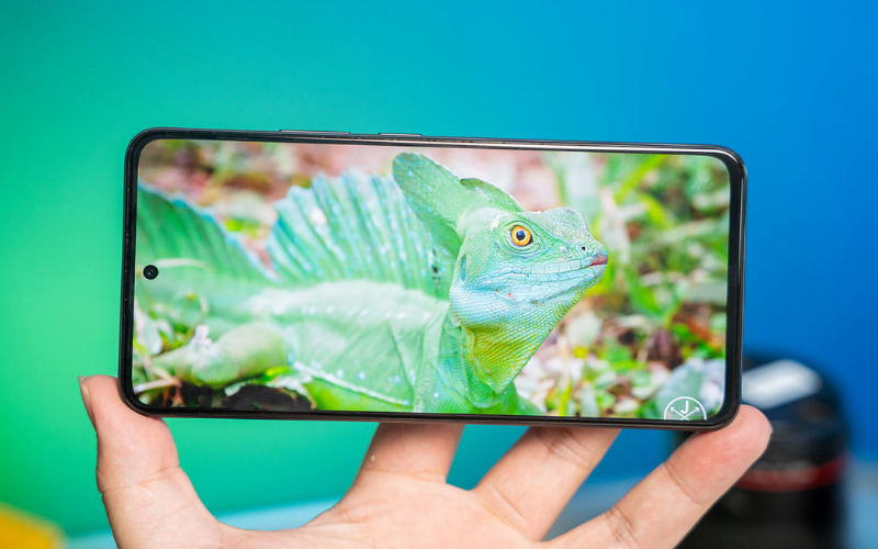 Màn hình Realme 14T 5G hiển thị mượt mà