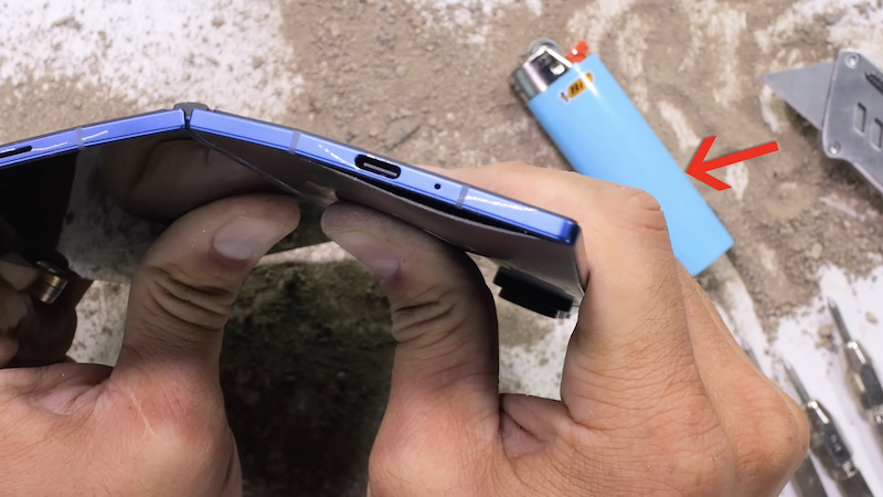 Bài kiểm tra uốn cong Galaxy Z Fold7