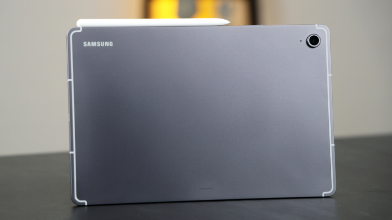 Thiết kế Galaxy Tab S10 FE