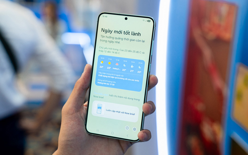Galaxy S25 Plus chạy giao diện One UI 7