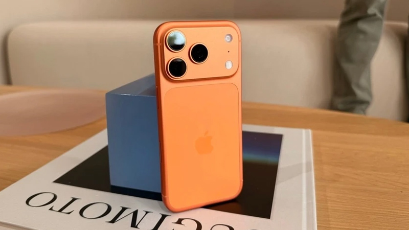 iPhone 17 Pro trang bị cụm camera Plateau trải dài toàn bộ mặt lưng