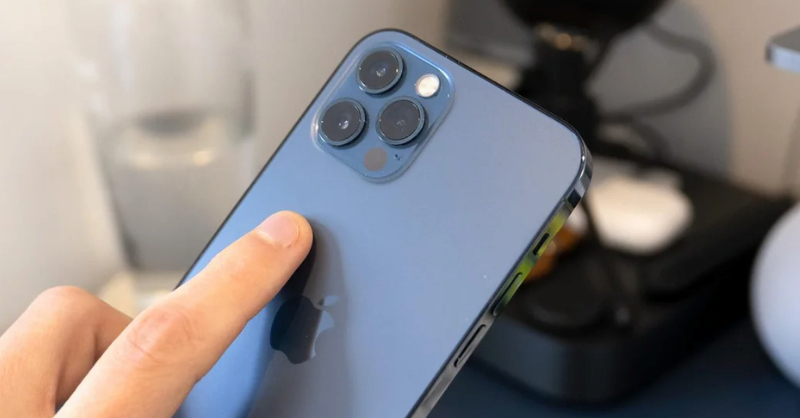 Cách khắc phục gõ mặt lưng iPhone không nhạy