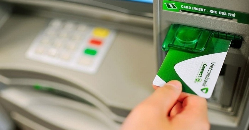 Cách đổi mã PIN Vietcombank tại cây ATM