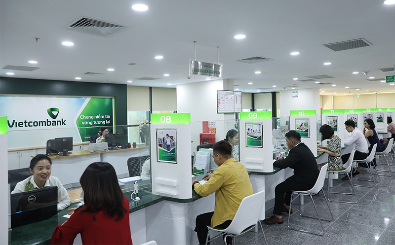 Cách cập nhật sinh trắc học Vietcombank trực tiếp tại ngân hàng