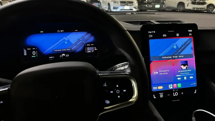iOS 18.4.1 khắc phục lỗi gây gián đoạn kết nối CarPlay