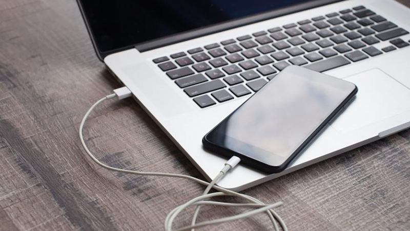 Kết nối điện thoại với máy tính bằng cáp USB