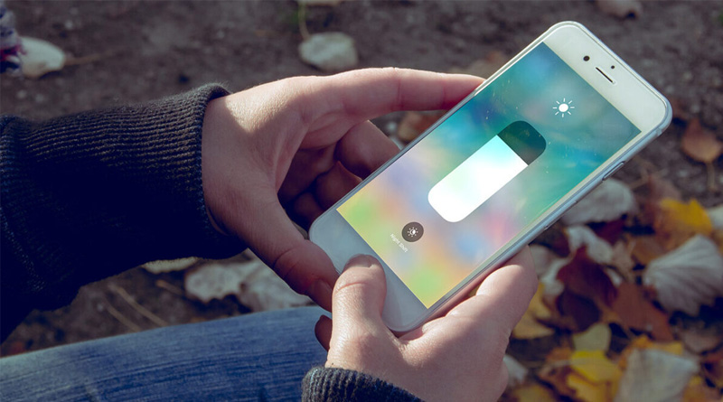 Các trường hợp nên bật tự điều chỉnh độ sáng màn hình iPhone