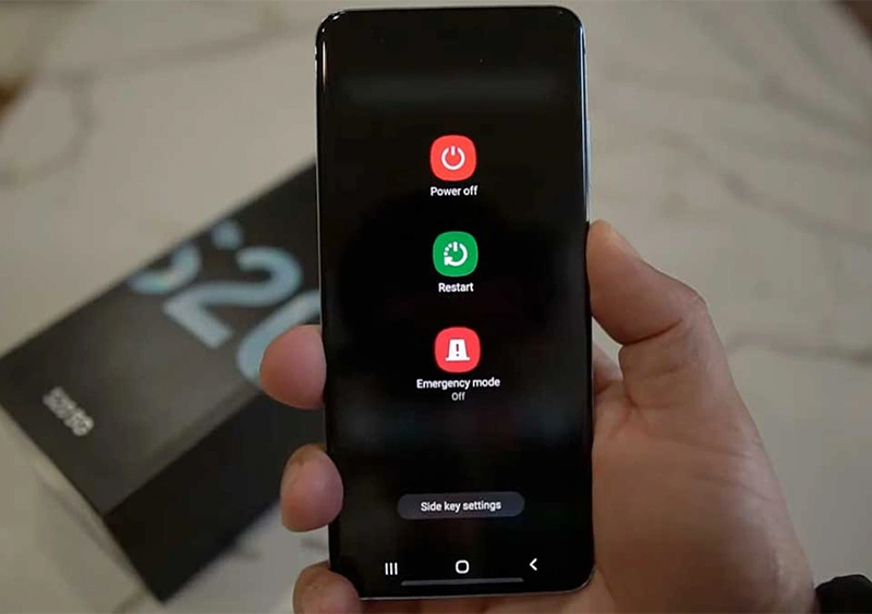 Khởi động lại điện thoại để tải lại cấu hình mạng