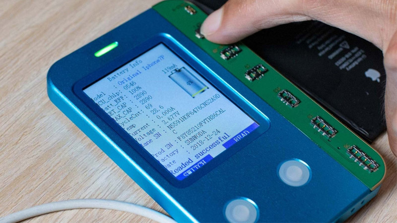 Kích pin iPhone là quá trình gì