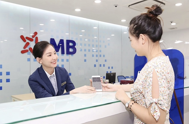 Kiểm tra tại văn phòng giao dịch của MB Bank