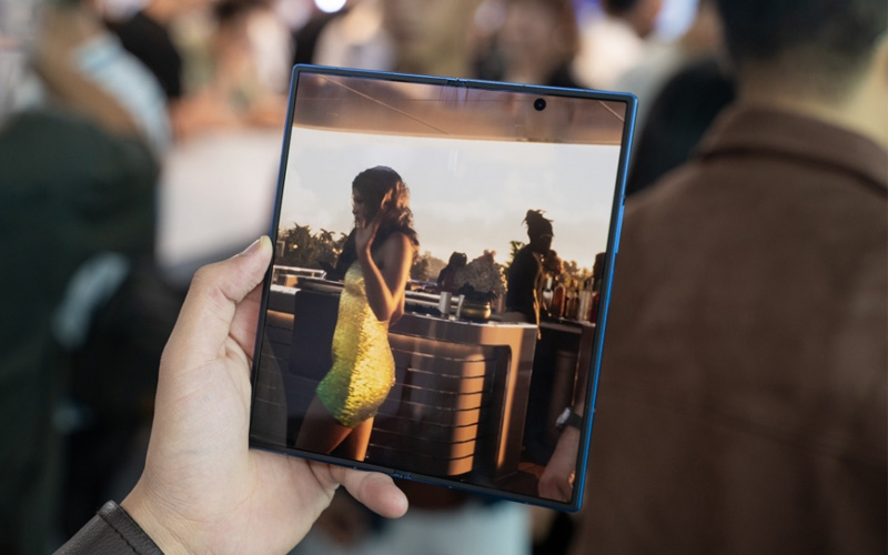 Galaxy Z Fold7 mang đến khả năng hiển thị sống động, sắc nét