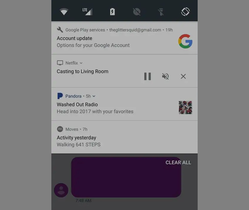 Vuốt từ trên màn hình xuống để mở bảng Quick Settings