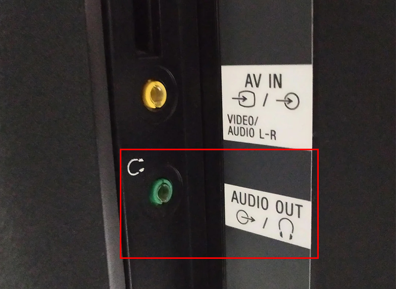 Cổng âm thanh 3.5 mm (Headphone Jack) trên tivi