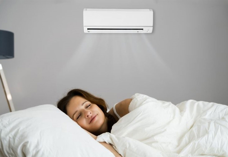 Bật điều hòa suốt đêm khiến hóa đơn tiền điện tăng đáng kể