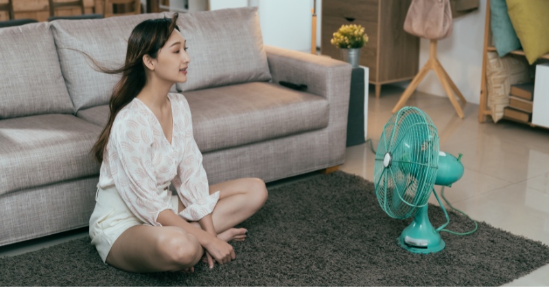 Không nên ngồi vào quạt khi ra mồ hôi nhiều