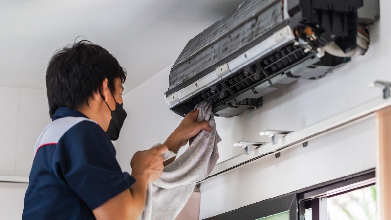 Vệ sinh máy lạnh định kỳ