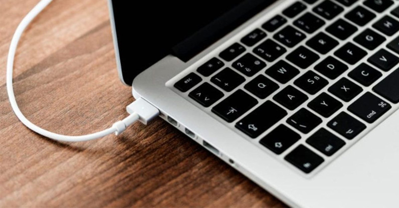 Xả pin laptop như thế nào thì đúng cách