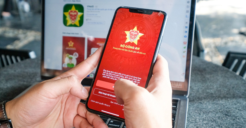 Hướng dẫn sang tên xe online qua VNeID đơn giản. nhanh chóng