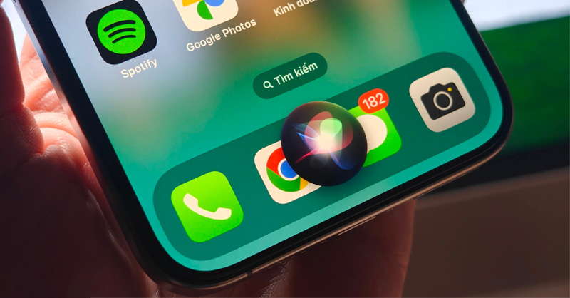 Siri giúp tìm iPhone thất lạc nhanh chóng ở khoảng cách gần 
