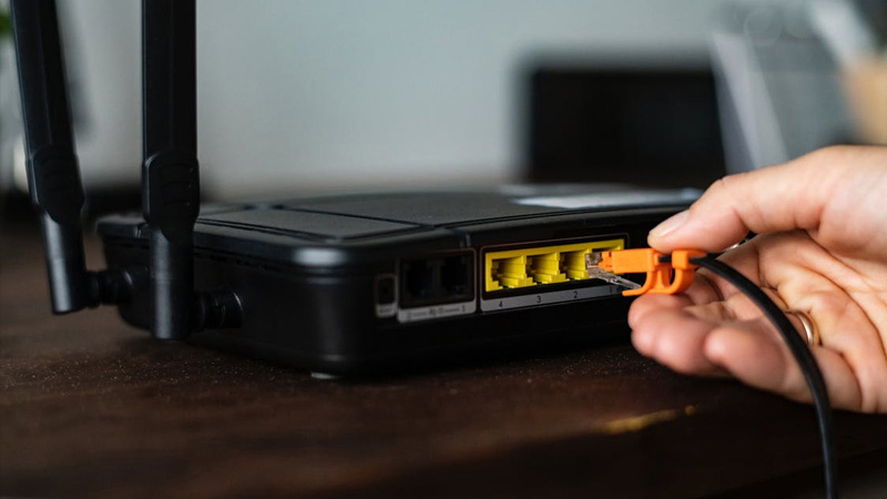 Khởi động lại Router WiFi